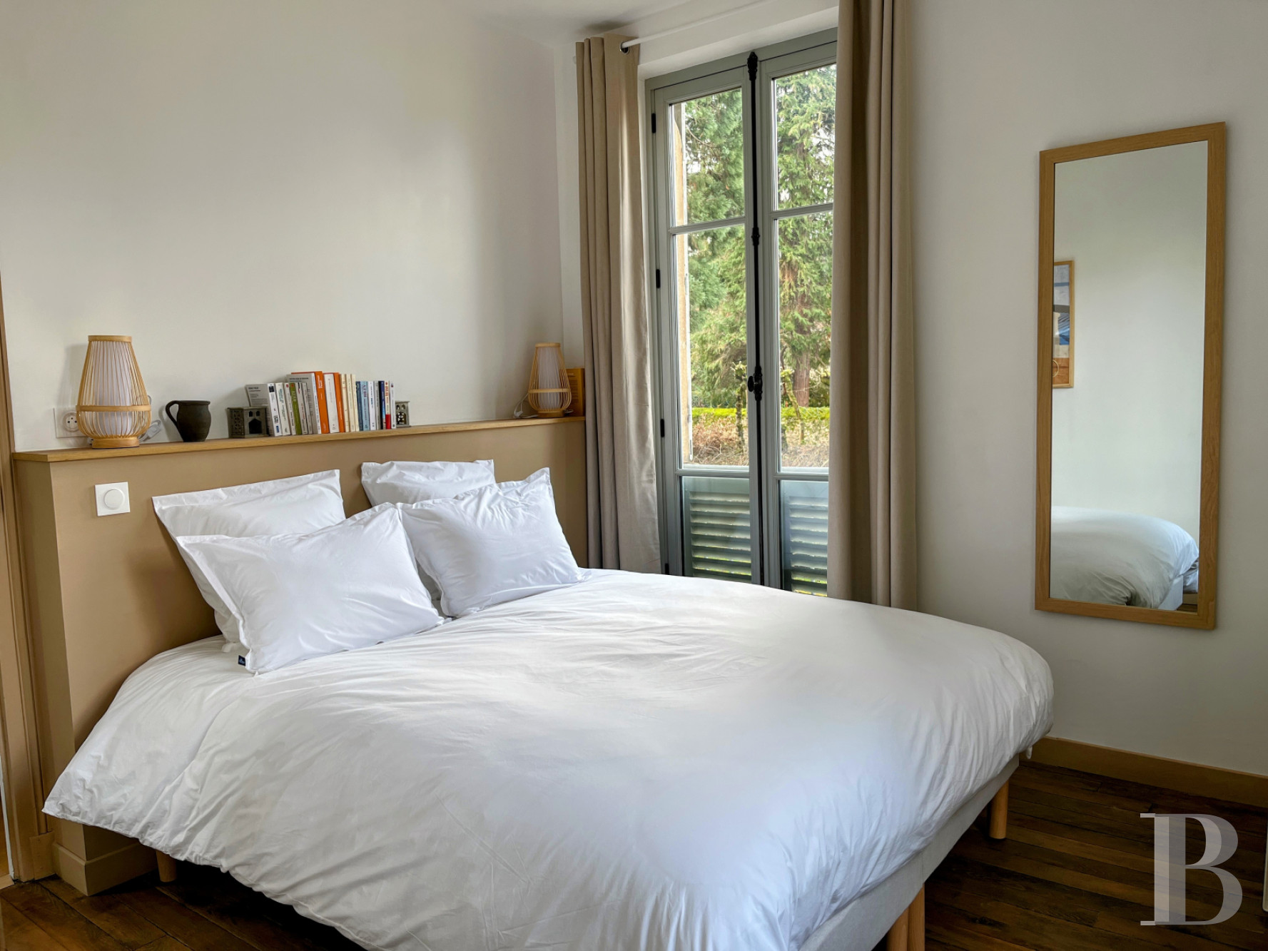 En Saône-et-Loire, au cœur de la ville d’Autun, une demeure d’inspiration palladienne dans un parc de près d’un hectare - photo  n°22